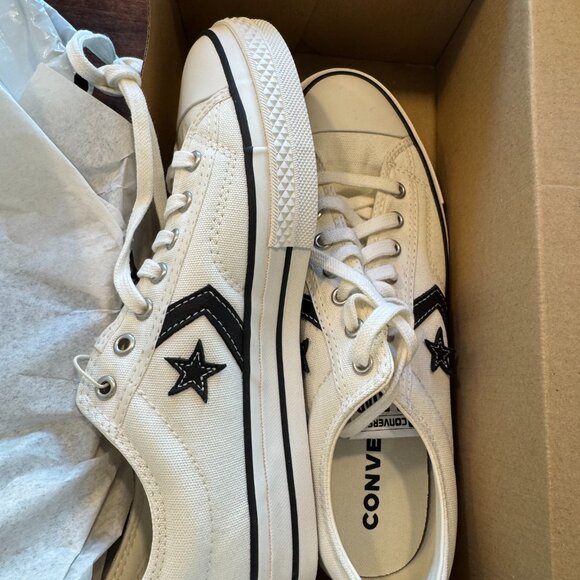 *NEW* Unisex CONVERSE Star Player 76 LOW TOP Vintage White/Black - Picture 1 of 3
